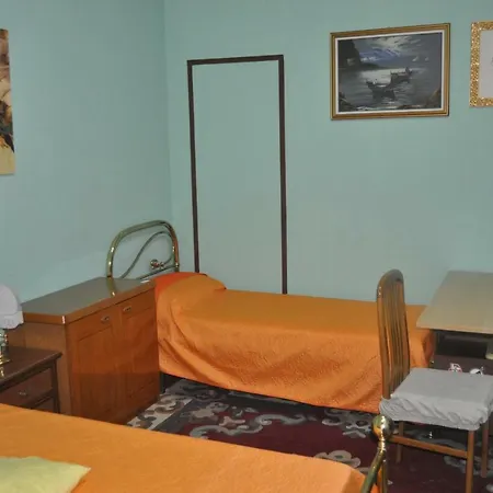 Bed and Breakfast Victoria 3*