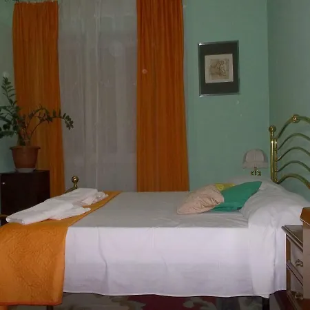 Bed and Breakfast Victoria 3*